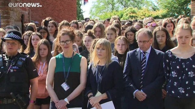 Attacco di Reading: omaggio alle vittime. Ancora oscuro il movente dell'aggressore