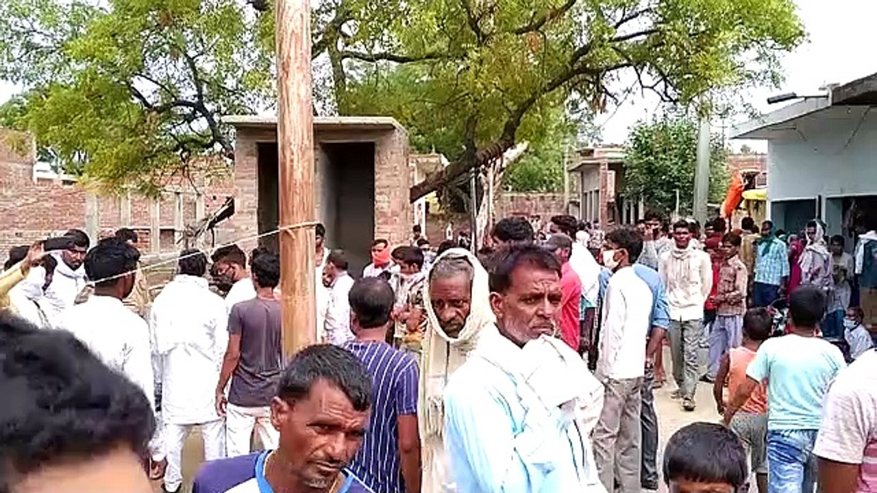 पत्नी ने नहीं दी कड़क चाय, चाकूओं से गोद के कर दी हत्या