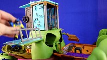 Teenage Mutant Ninja Turtles TMNT Mutations Giant Leonardo Playset With Playground Slide