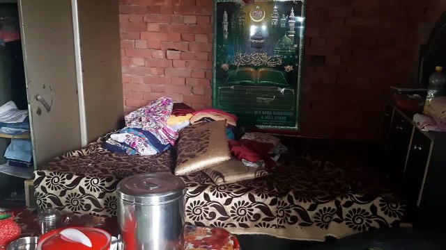 किसान के मकान में सेंध लगाकर नगदी सहित लाखों रुपए के जेवरात चोरी