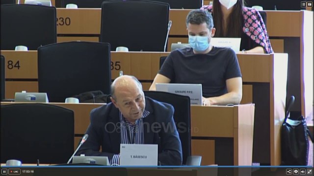 Dialogu Kosovë-Serbi kalon nga Shqipëria? Eurodeputeti: Lajçak të vizitojë Tiranën