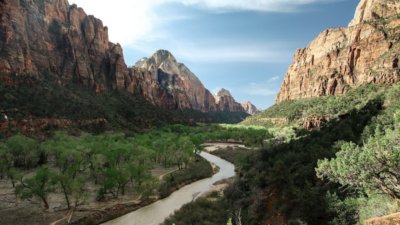 A Rare Bipartisan Bill Preserves U.S. National Parks