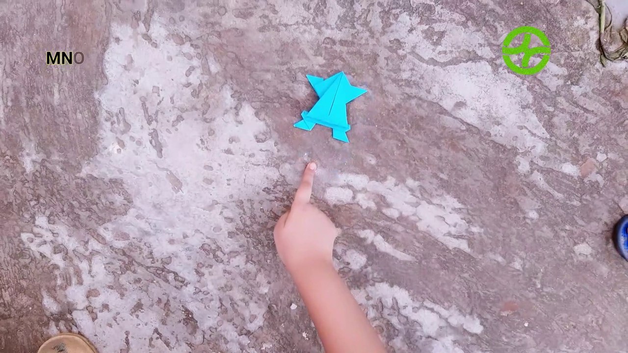 How to make a origami high jumping frog