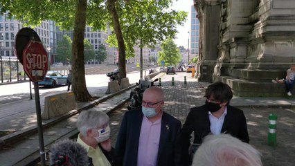 L'ancien Premier ministre catalan Puigdemont arrive à la chambre du conseil à propos du mandat d'arrêt européen émis par l'Espagne