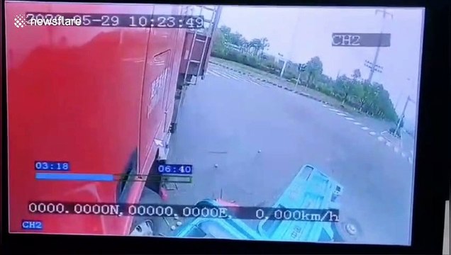 Tricycle passengers miraculously escape after sliding underneath moving truck in China
