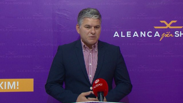 Deklarata e Ahmetit rreth numrit të partive, shkakton reagime të ashpra