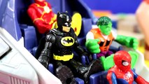 Superhero Batman The Flash & Spider-man Help Wreck It Ralph - Bowser Knocks Down Toy Blocks