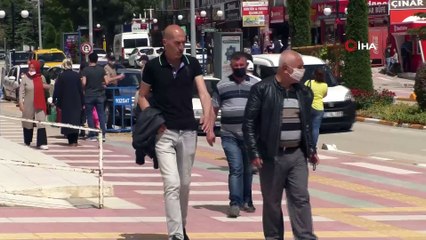 Kamerayı gören maske taktı