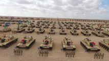 مصر تسحب طائرات عسكرية على الحدود الليبية بعد عرض عسكري