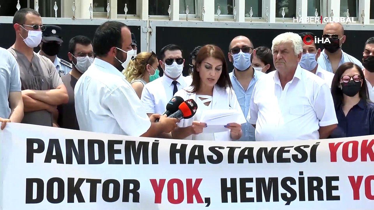KKTC'de sağlık çalışanlarından Kovid-19 eylemi