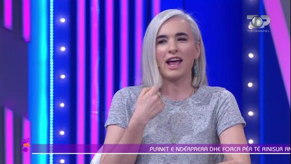 Video herunterladen: Ftesë në 5,Planet e ndërprera nga virusi të Jonidës,Eduartit, Suelës & Inës,23 Qershor 2020, Pjesa 2