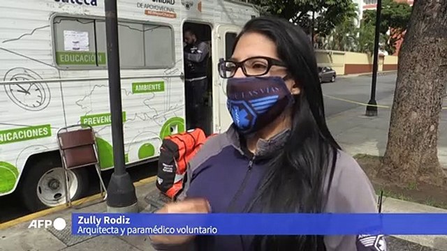 Paramédicos motorizados, ángeles que ayudan a salvar vidas en la caótica Caracas