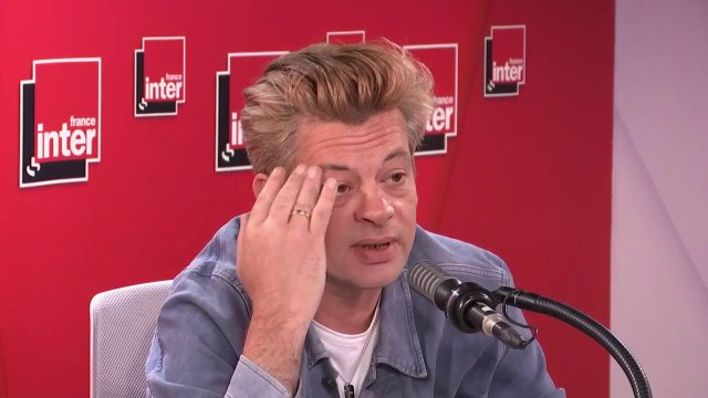 Benjamin Biolay : C’est nécessaire de remporter un peu l’adhésion des gens, même ceux qui savent que mes convictions politiques ne sont pas vraiment les leurs