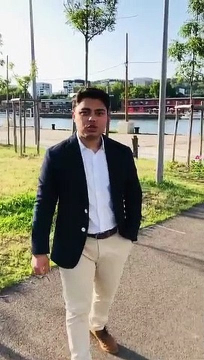 Il parodie Jean-Pierre F dans une vidéo CV