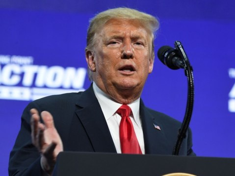 Donald Trump bezeichnet das Coronavirus erneut als Kung Flu