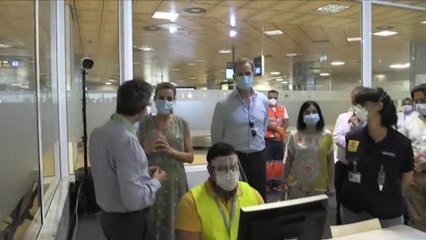 Los reyes se interesan por la seguridad de los viajes