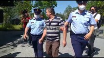 Punonjësit e transportit publik në Tiranë protestë: Duam tjetër pagë 40 mijë lekë! Dy të shoqëruar