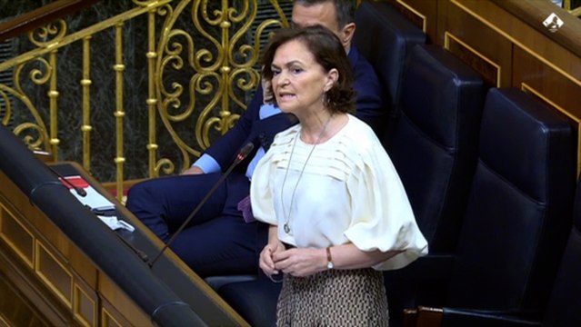 Calvo afea a la ultraderecha su 'plantón' al homenaje a las víctimas de la covid-19