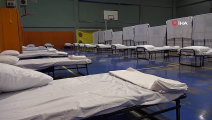 Esenyurt’ta selden etkilenen vatandaşlar için spor salonu hazır hale getirildi