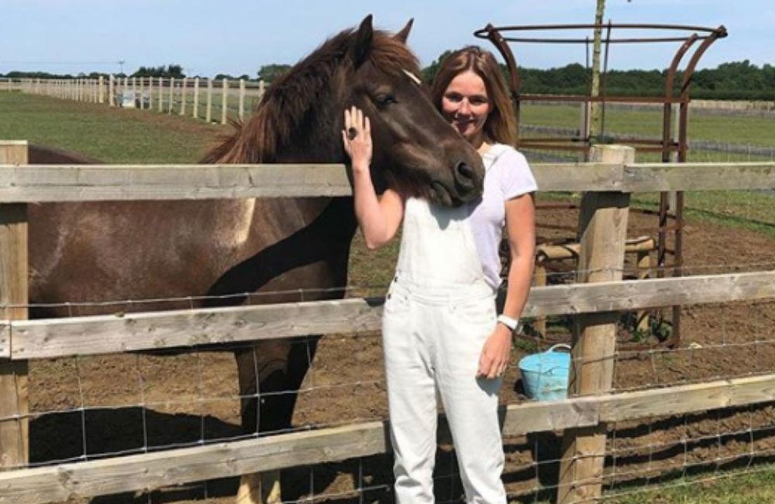 Geri Horner: Haustier auf Hufen