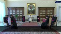Pape François : en priant, l’homme doit « tout faire entrer en dialogue » avec Dieu