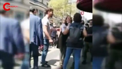 ’Maske takın’ diye uyaran polise bıçaklı saldırı