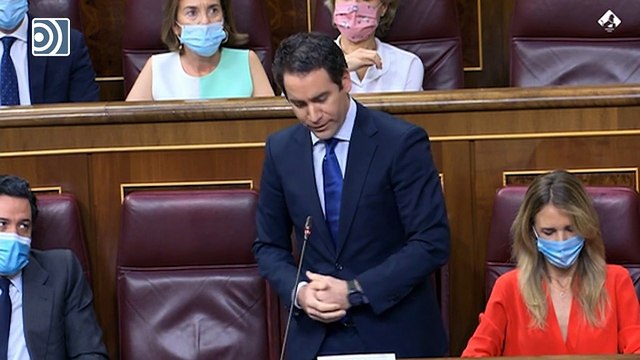 Iglesias se revuelve por las preguntas de PP sobre las residencias de ancianos y el 'caso Dina'
