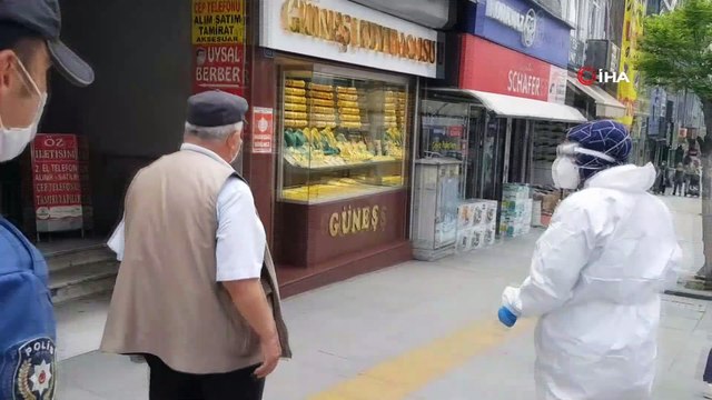 Minibüsteki ’korona virüs’ ihbarı, polis ve sağlık ekiplerini harekete geçirdi