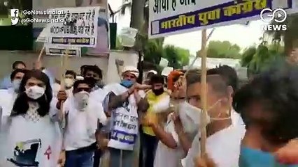 पेट्रोल-डीज़ल की बढ़ी क़ीमतों के ख़िलाफ़ कांग्रेस का हल्ला बोल, राहुल गांधी का सरकार पर तीखा तंज़