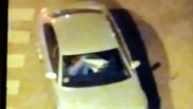 Orden de alejamiento para un hombre que propina una brutal agresión a su pareja dentro de un coche