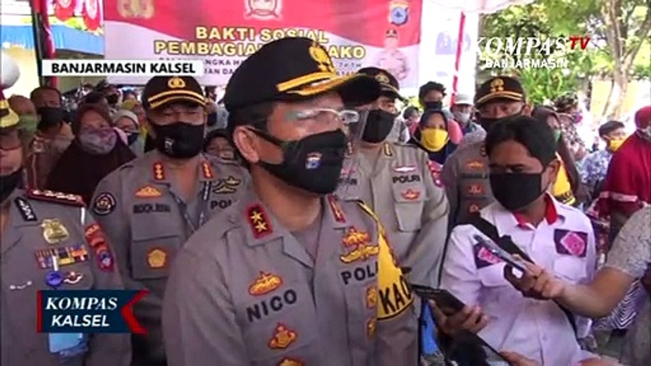 Sambut Hari Bhayangkara, Kapolda Kalsel Bantu Bahan Pokok Untuk Warga Terdampak Pandemi