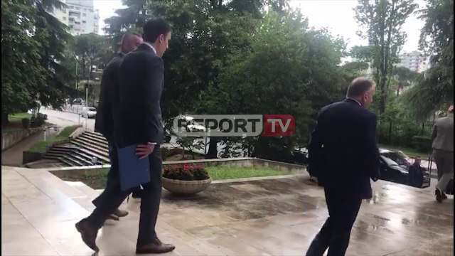 Report TV -Konfiskimi i aseteve të bosëve të krimit, Sandër Lleshaj takim me SHISH dhe SPAK