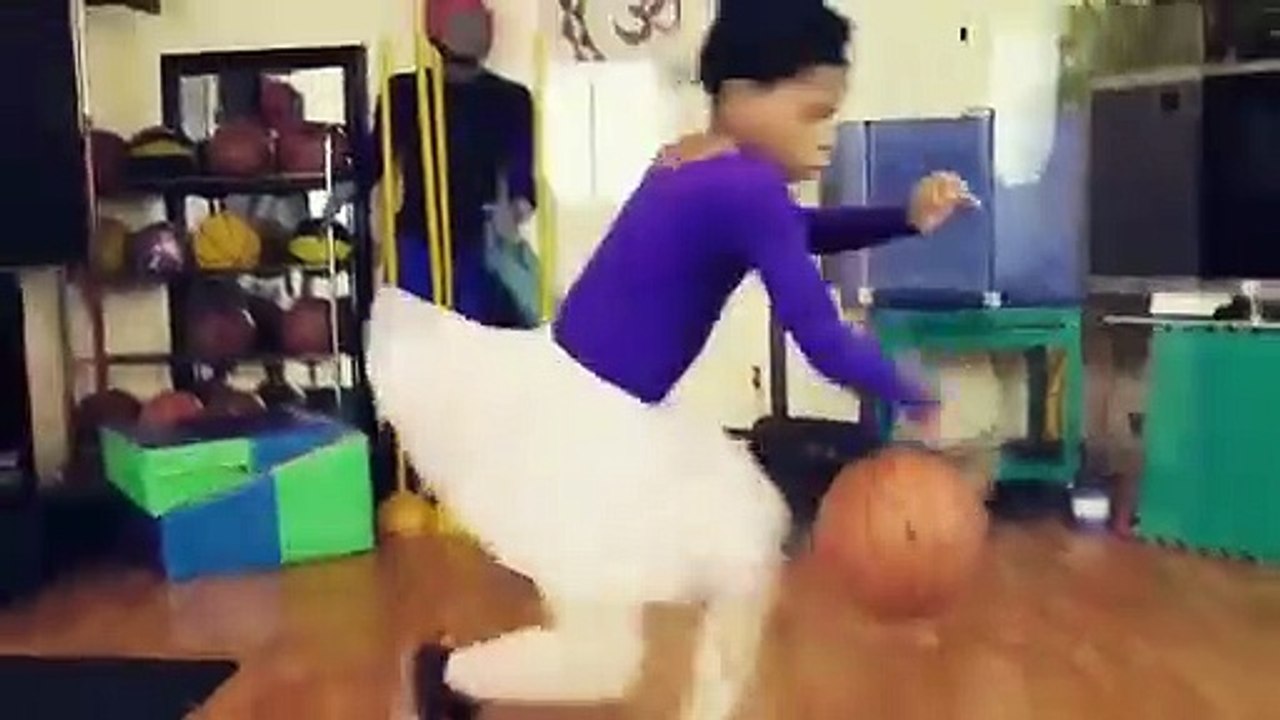 Futur Talent ! Elle en bouffe plus d'un ici