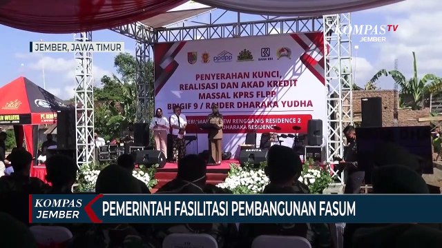 Pangdivif 2 Kostrad dan Bupati Jember Resmikan Perumahan Prajurit TNI