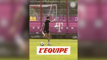 Le but plein de finesse de Robert Lewandowski - Foot - ALL - WTF