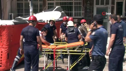 Kadıköy'de çırılçıplak intihara teşebbüs anı kamerada