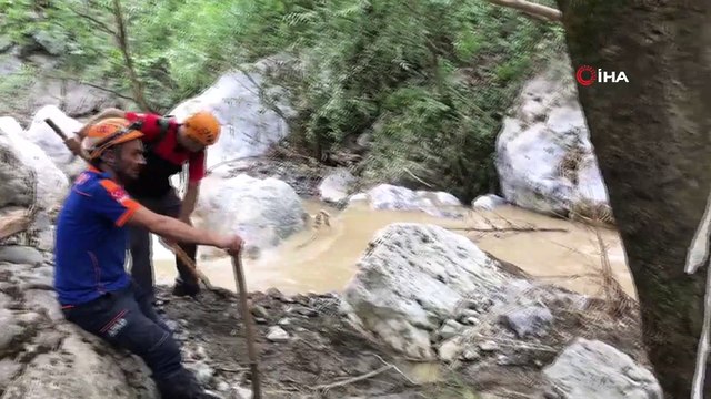 Kayıp Derya için Narlıdere boşaltılıyor