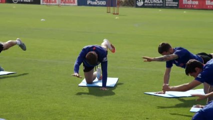 El Atlético entrena con Felipe recuperado de su lesión