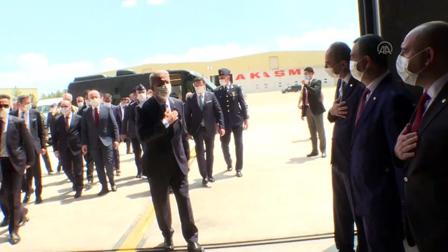 Uçan kale nin kokpitinde üç bakan - KAYSERİ