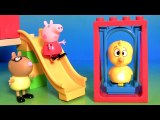 Lottie Dottie Chicken Playground Baby Chick - Gallina Pintadita Polluelo Patio de Recreo Tobogán