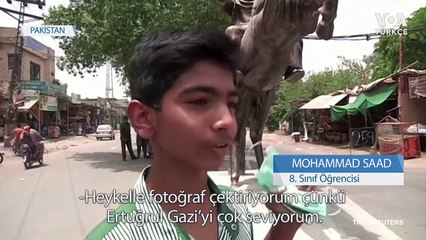 ‘’Diriliş: Ertuğrul’’ İçin Pakistan’da Heykel Dikildi