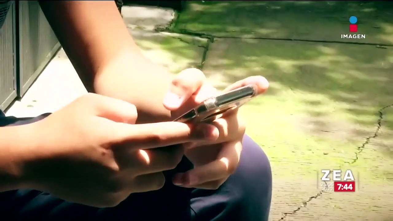 ¿Cómo reparar la pantalla rota de un celular?