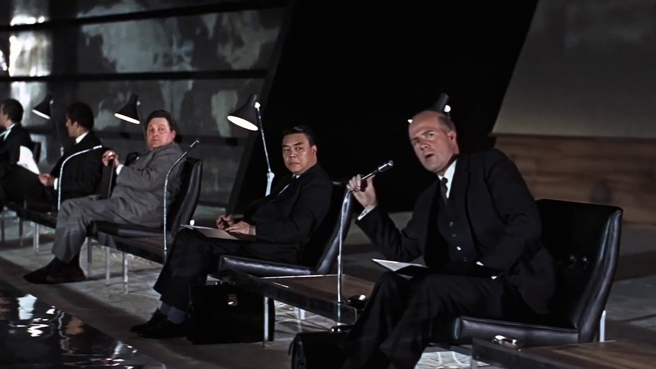 James Bond THUNDERBALL movie clip - Number 9 is electrocuted