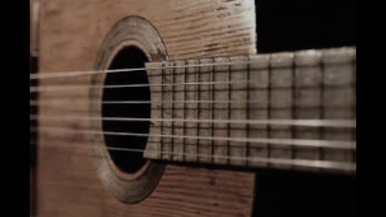 "Do menor" Guitarra criolla y violines (2003).