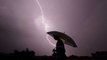 Thunderstorm Bihar : ஒரே நாளில் இடி தாக்கி 107 பேர் பலி.. வட கிழக்கு மாநிலங்களுக்கு Rain Red Alert