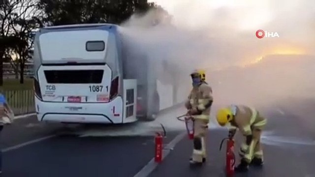 - Brezilya'da Başkanlık sarayı önündeki bir otobüs ateşe verildi