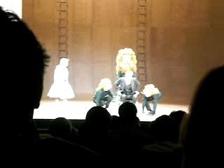 Opéra berlin lion improbable