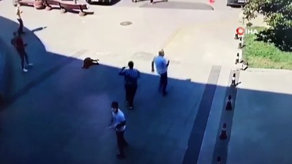 Depremin yaşattığı panik güvenlik kamerası tarafından böyle görüntülendi