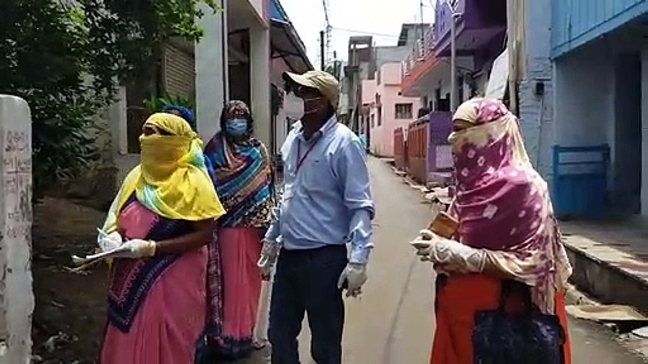 शाजापुर: कलेक्टर के निर्देश पर स्वास्थ्य विभाग की टीम घर-घर कर रही सर्वे