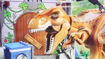 Dinosaur Breaks Out Of Lego Juniors Jurassic world Fallen Kingdom T-Rex Breakout Set   Lego Batman